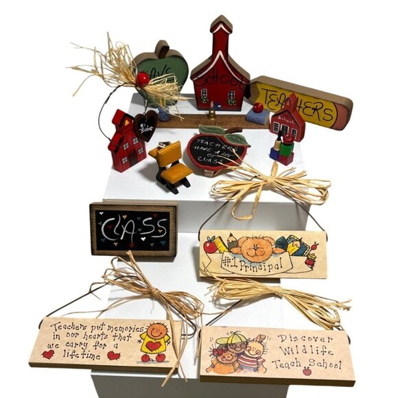 Wooden Teacher Themed Decorative Decor Tole Paint Set Of 12 School Desk Apple - Picture 1 of 16
